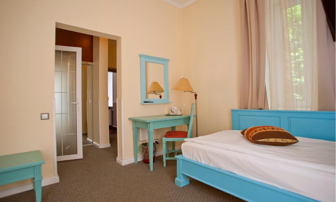 Hotel Bastion Sinaia Luaran gambar