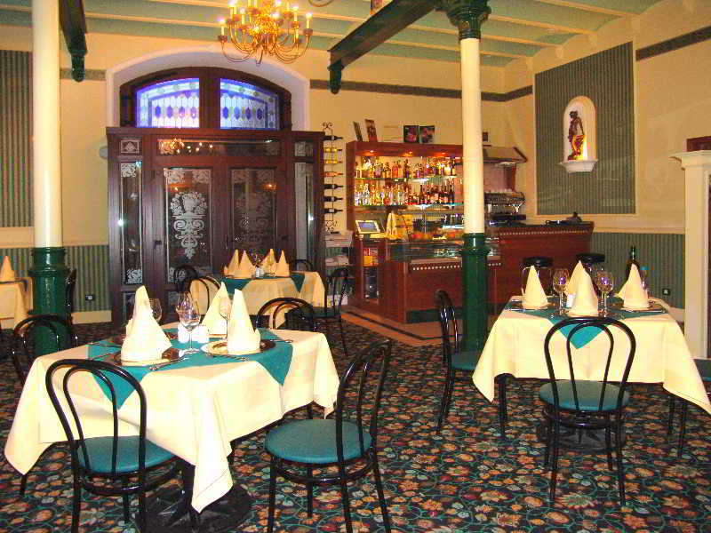Hotel Bastion Sinaia Luaran gambar